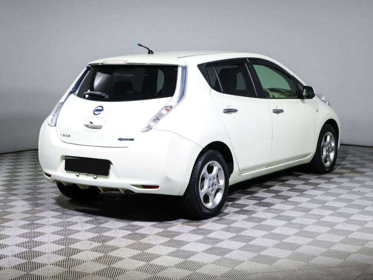 Купить Nissan Leaf, 2011, 136 431 км, фото №4
