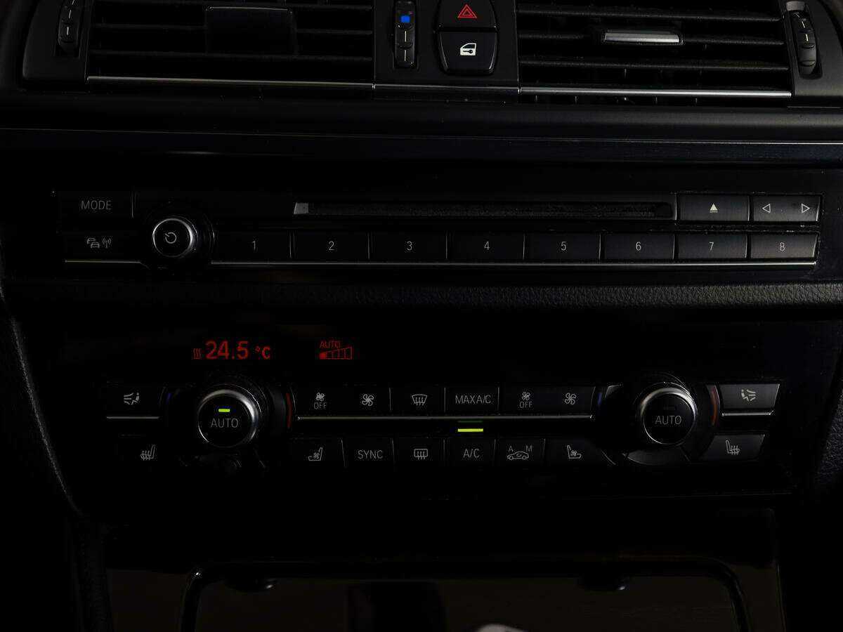 Купить BMW 5 серии 530d xDrive, 2015, 159 870 км, фото №19