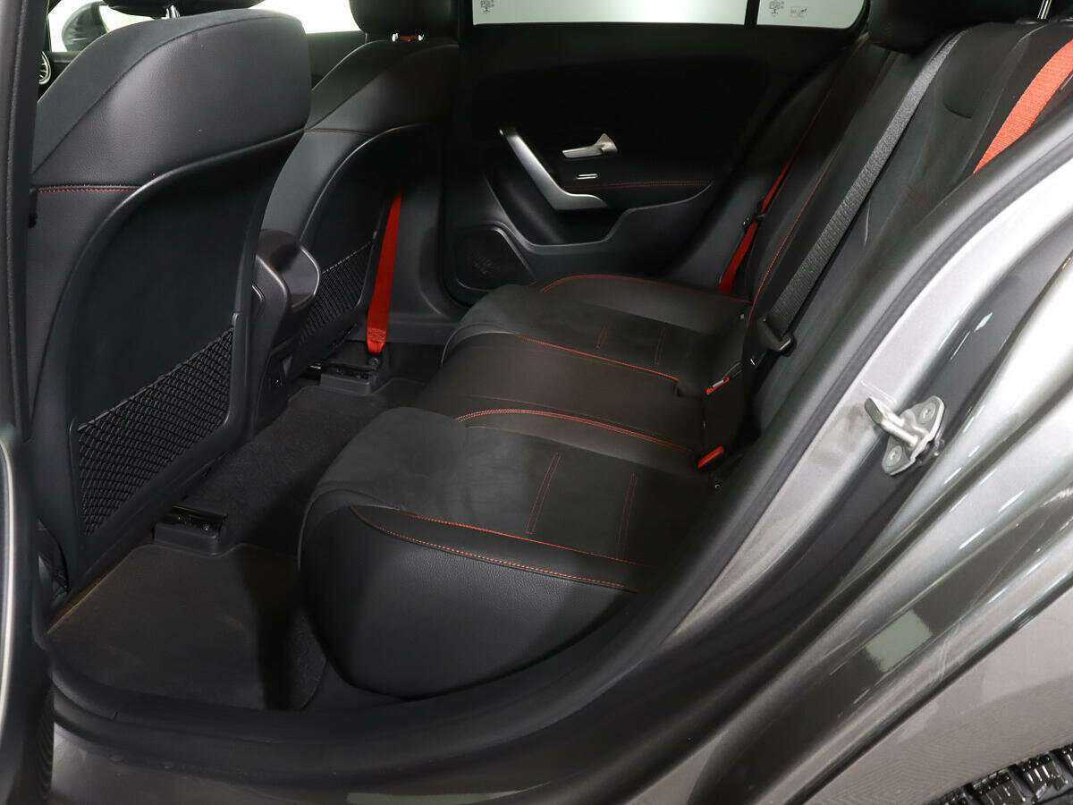 Купить Mercedes-Benz A-Класс AMG 35 AMG, 2020, 28 500 км, фото №10