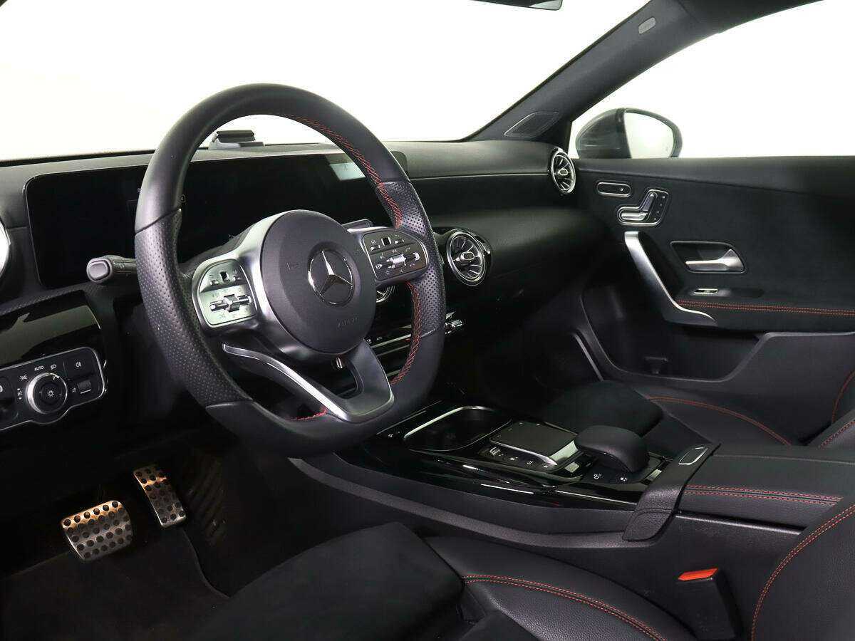 Купить Mercedes-Benz A-Класс AMG 35 AMG, 2020, 28 500 км, фото №14