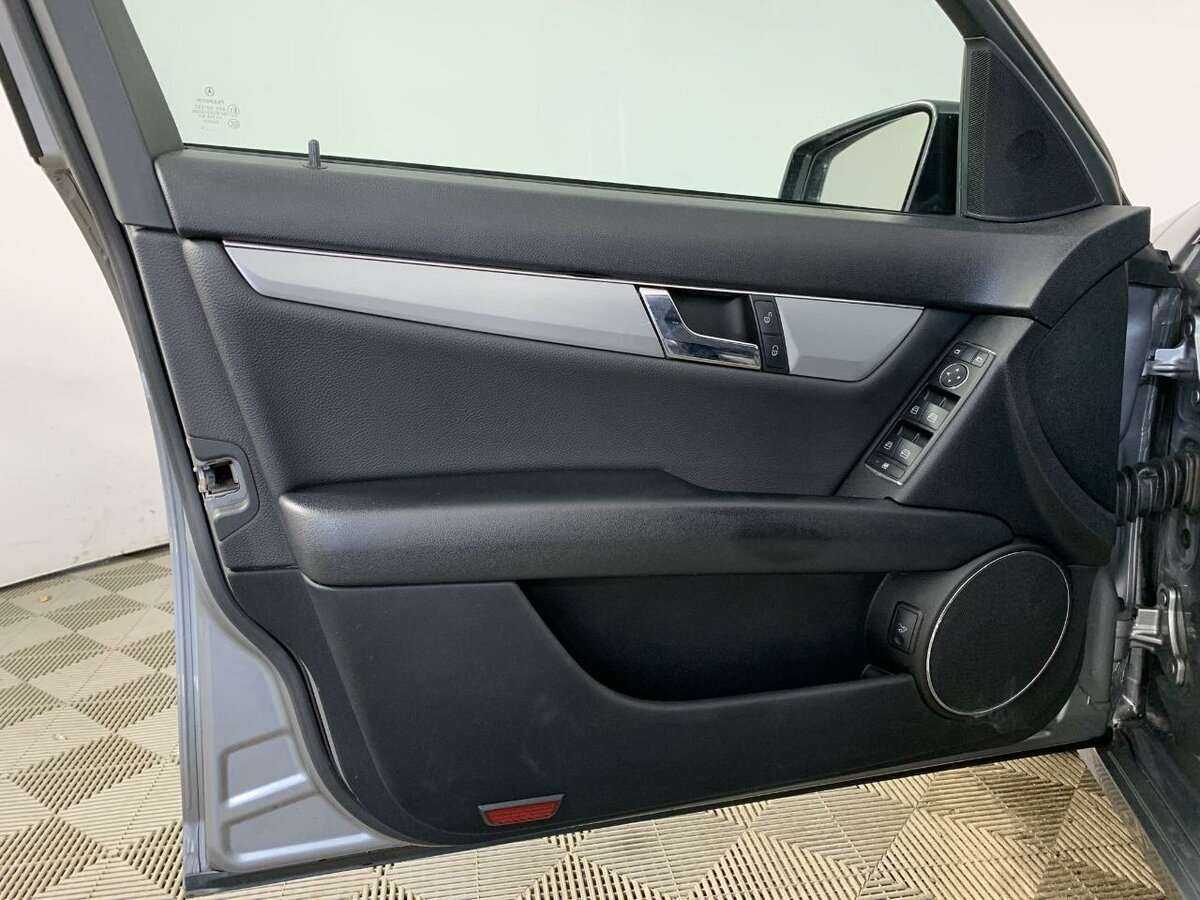 Купить Mercedes-Benz C-Класс 180 BlueEFFICIENCY, 2010, 177 000 км, фото №8