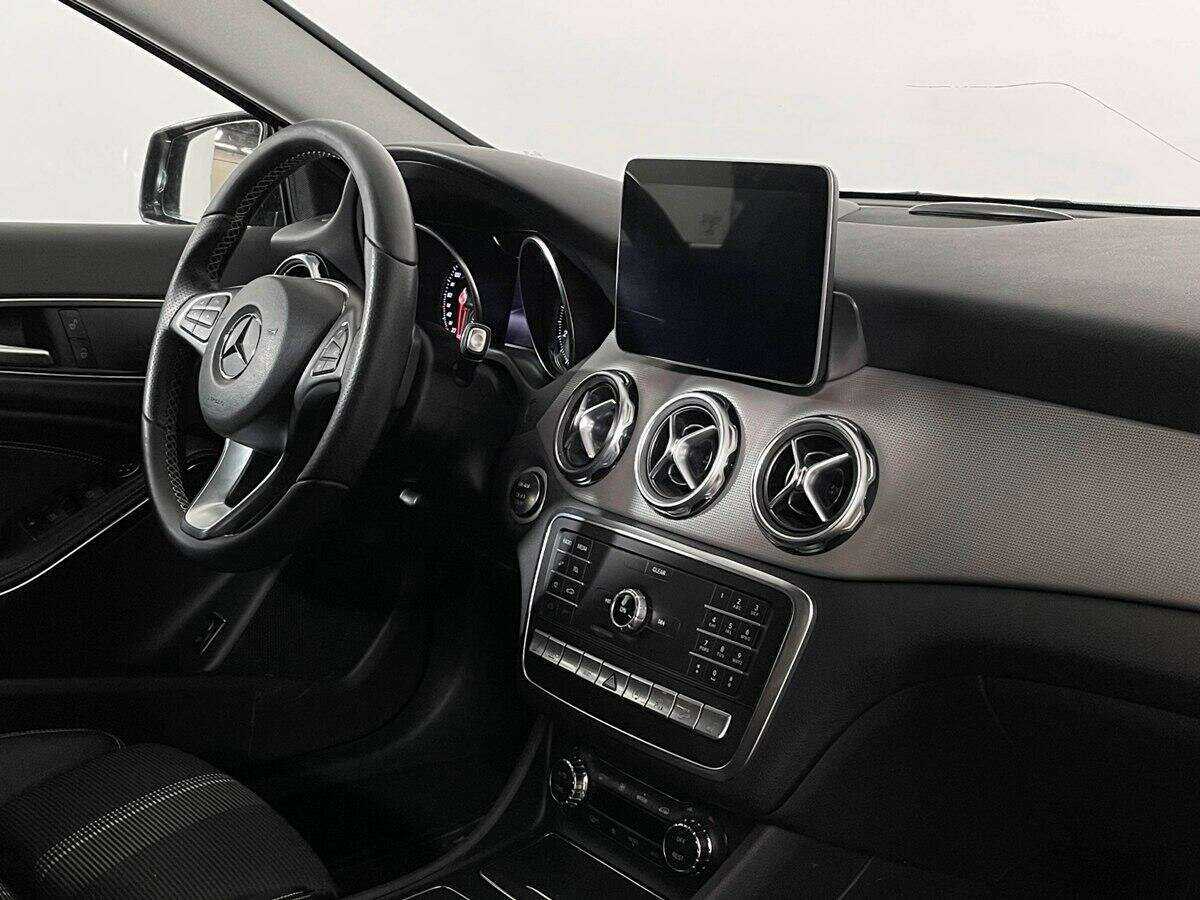 Купить Mercedes-Benz GLA 250, 2017, 77 706 км, фото №8