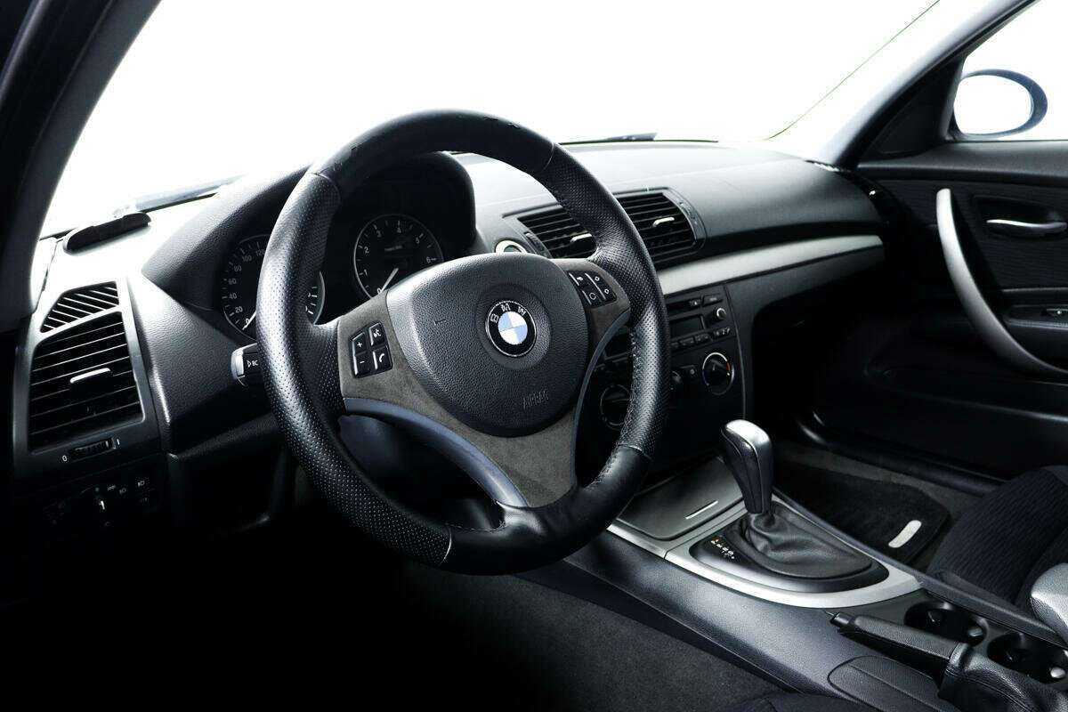 Купить BMW 1 серии 116i, 2008, 151 661 км, фото №13