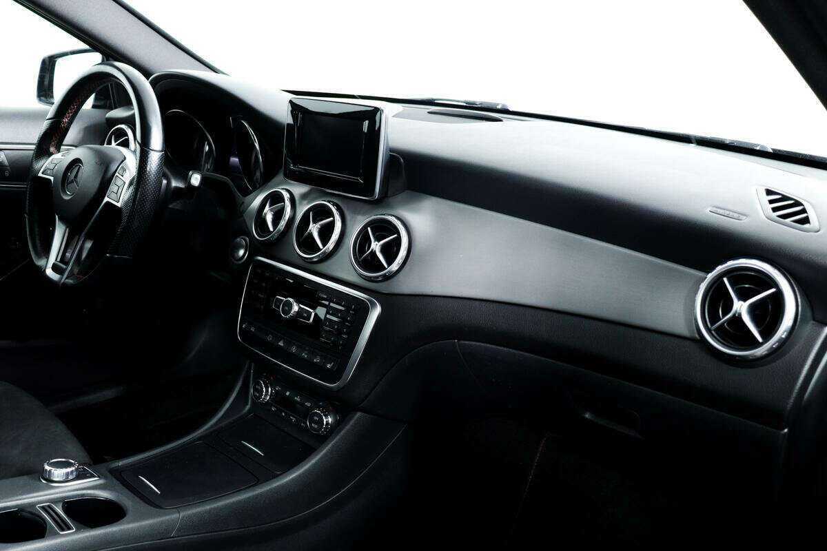 Купить Mercedes-Benz GLA 250, 2015, 135 484 км, фото №9
