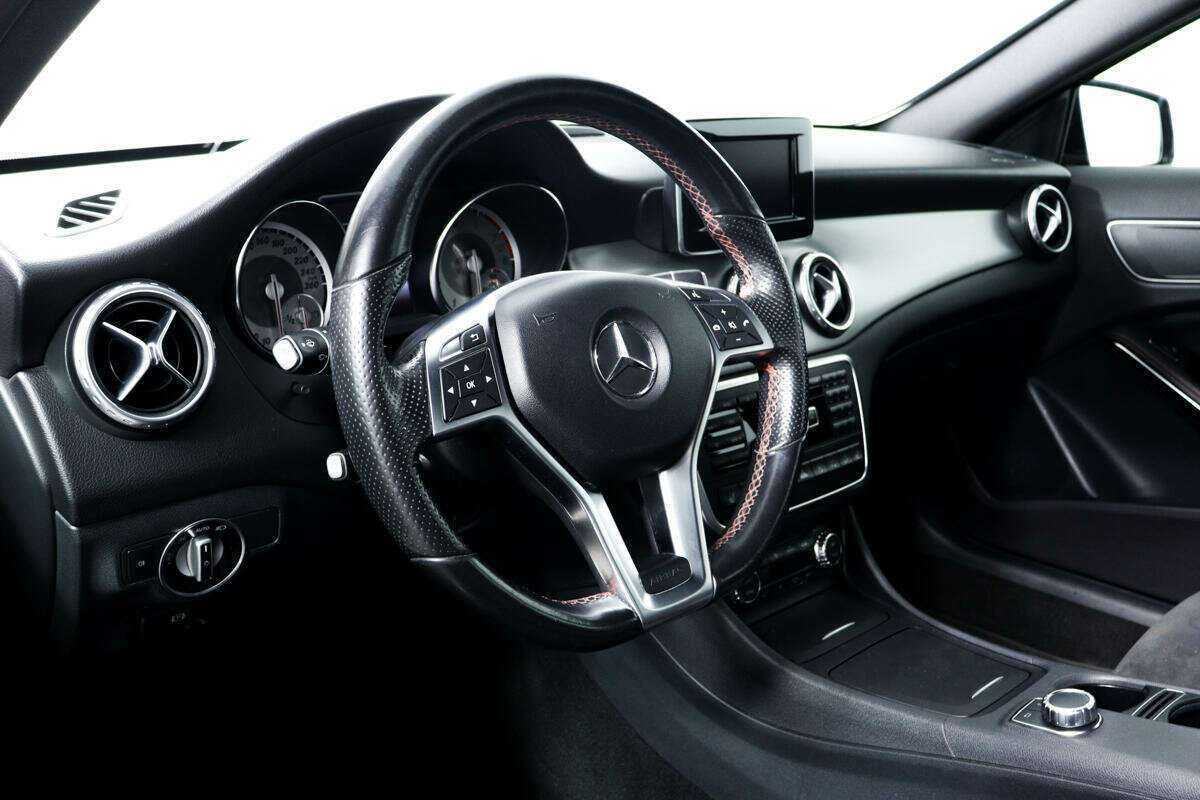 Купить Mercedes-Benz GLA 250, 2015, 135 484 км, фото №13