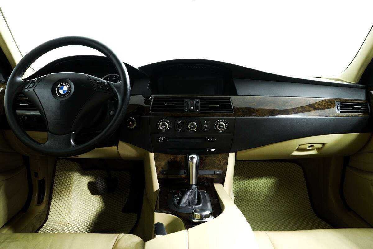 Купить BMW 5 серии 525xi, 2006, 292 326 км, фото №11