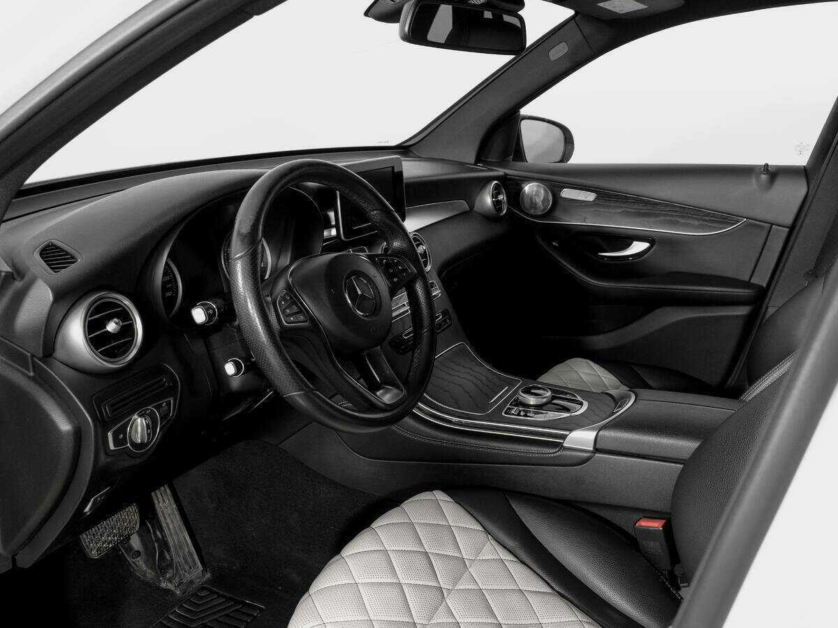 Купить Mercedes-Benz GLC 250, 2017, 144 230 км, фото №16