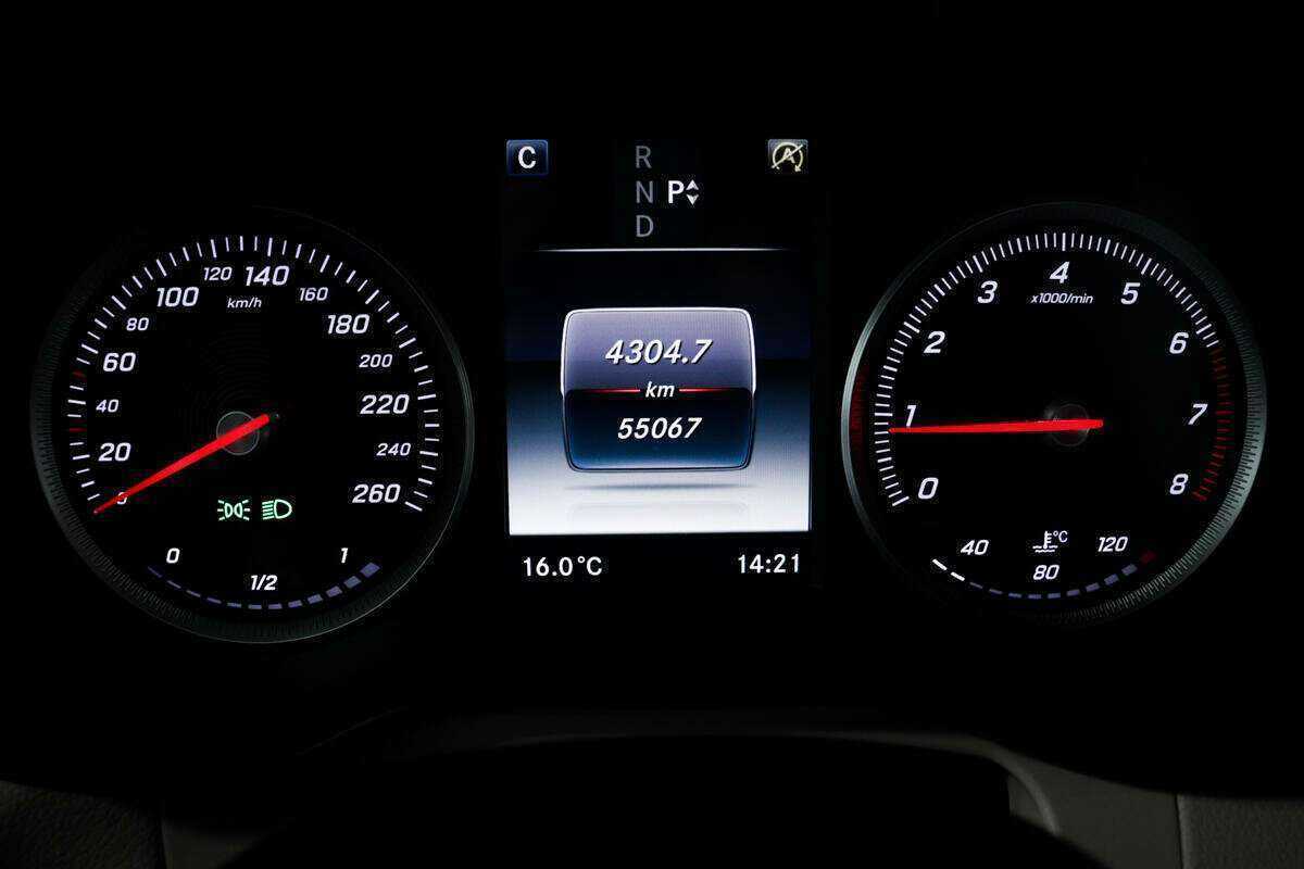 Купить Mercedes-Benz GLC 250, 2015, 55 050 км, фото №10