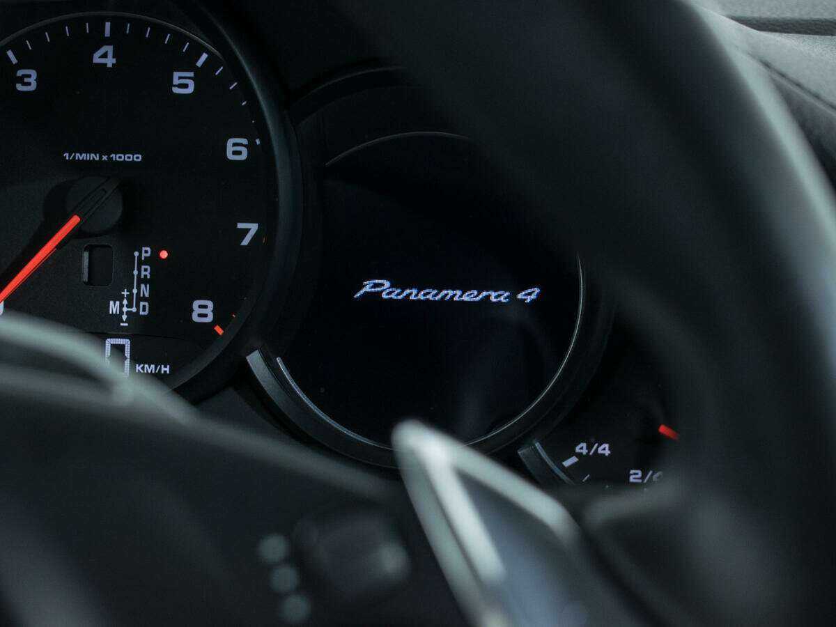 Купить Porsche Panamera 4, 2010, 90 012 км, фото №16