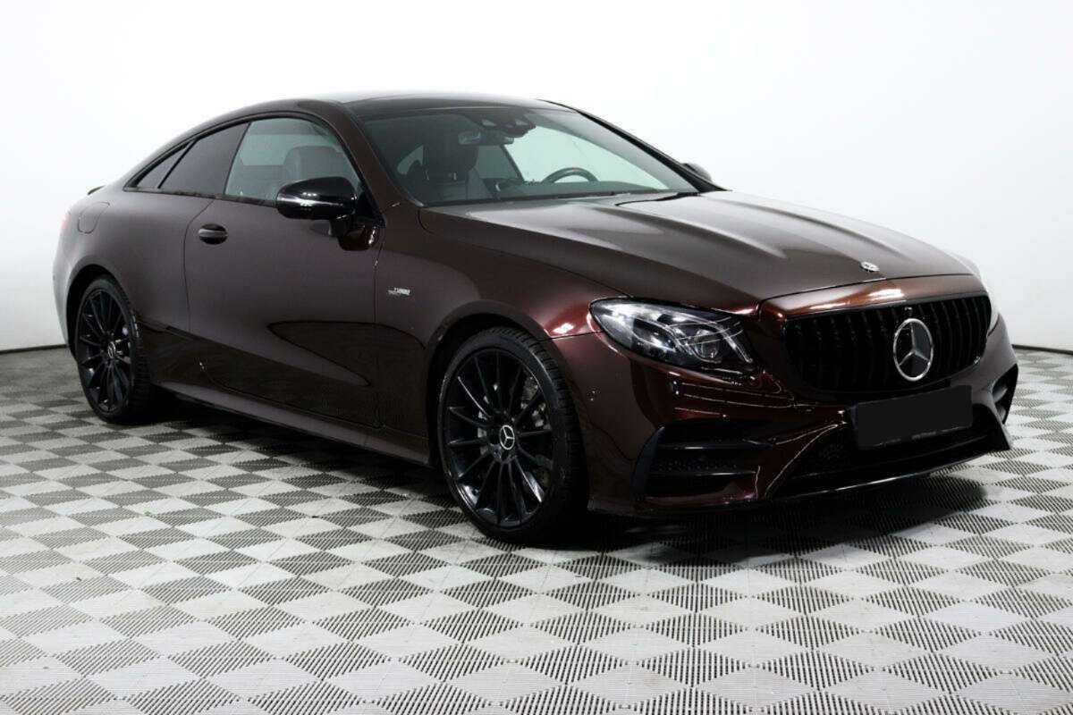 Mercedes-Benz E-Класс AMG
