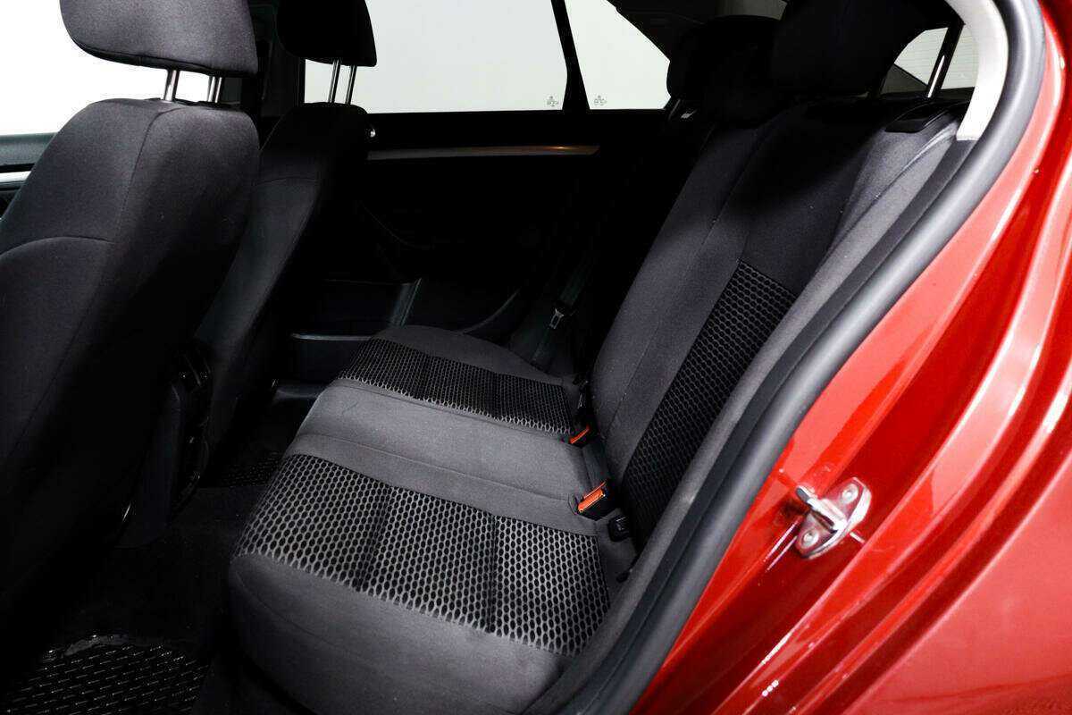 Купить Volkswagen Jetta, 2010, 159 100 км, фото №12