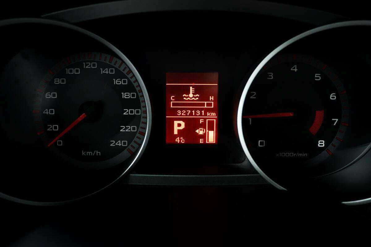 Купить Mitsubishi Outlander, 2008, 327 131 км, фото №10