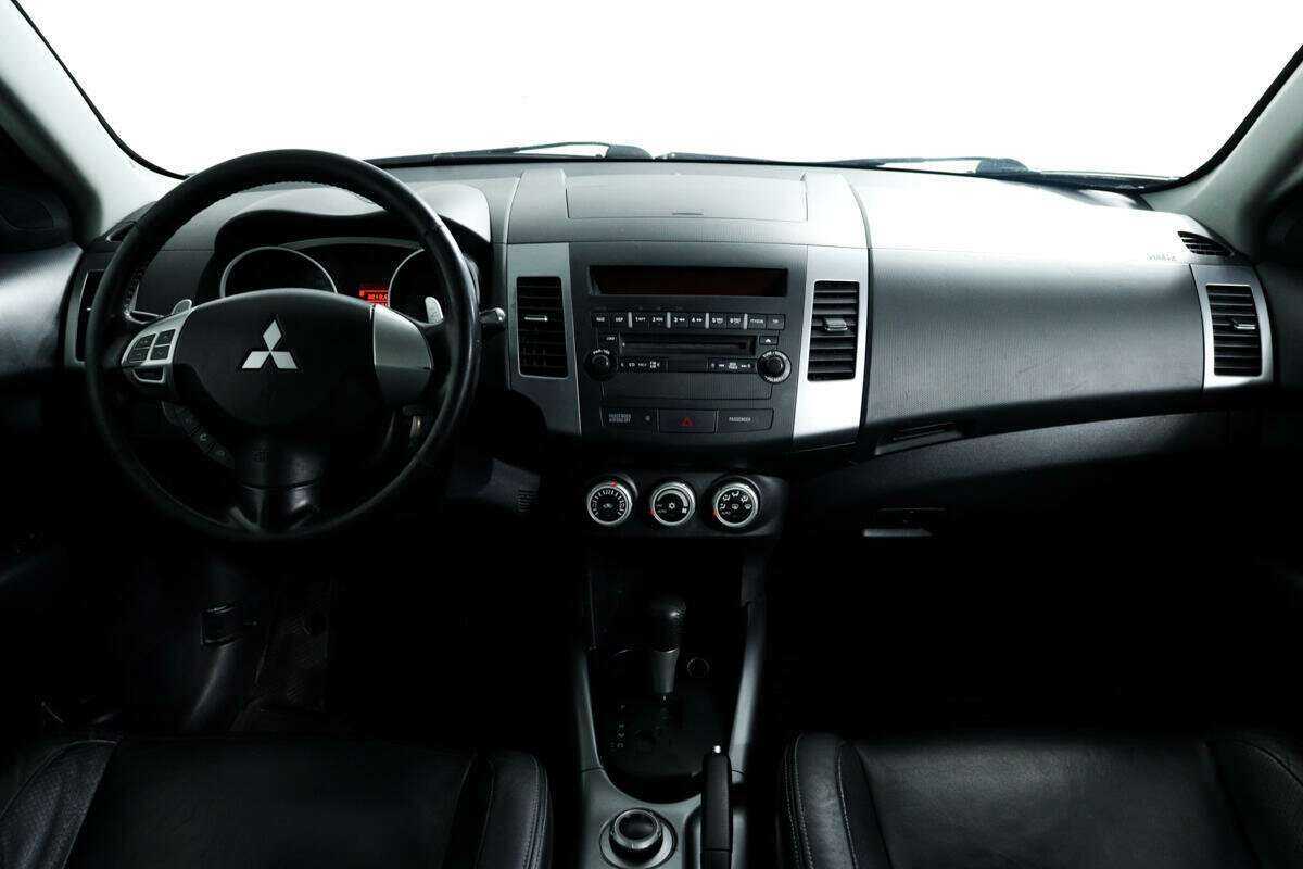 Купить Mitsubishi Outlander, 2008, 327 131 км, фото №11