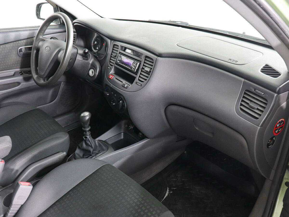 Купить Kia Rio, 2006, 238 670 км, фото №6