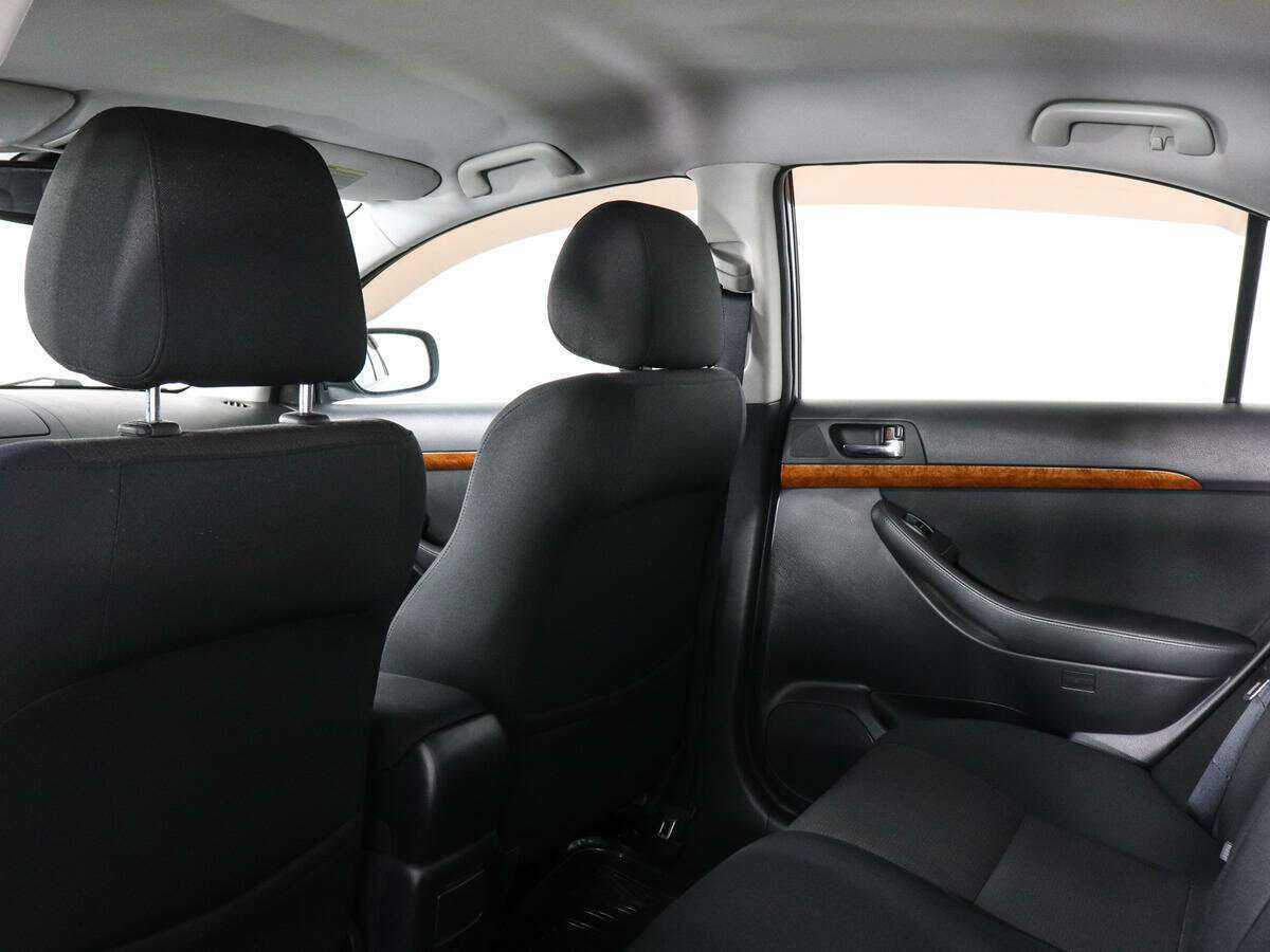 Купить Toyota Avensis, 2006, 252 101 км, фото №8