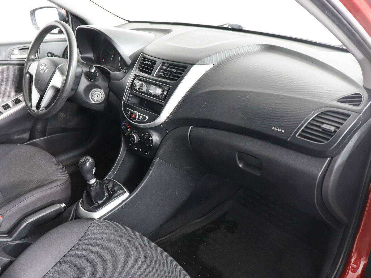 Купить Hyundai Solaris, 2011, 198 500 км, фото №6