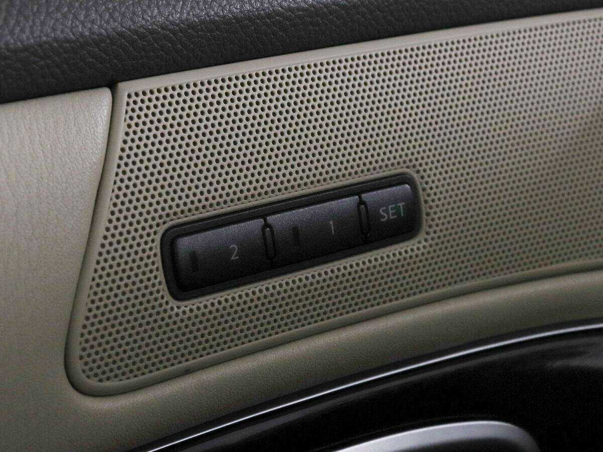 Купить Infiniti M37, 2011, 208 073 км, фото №16