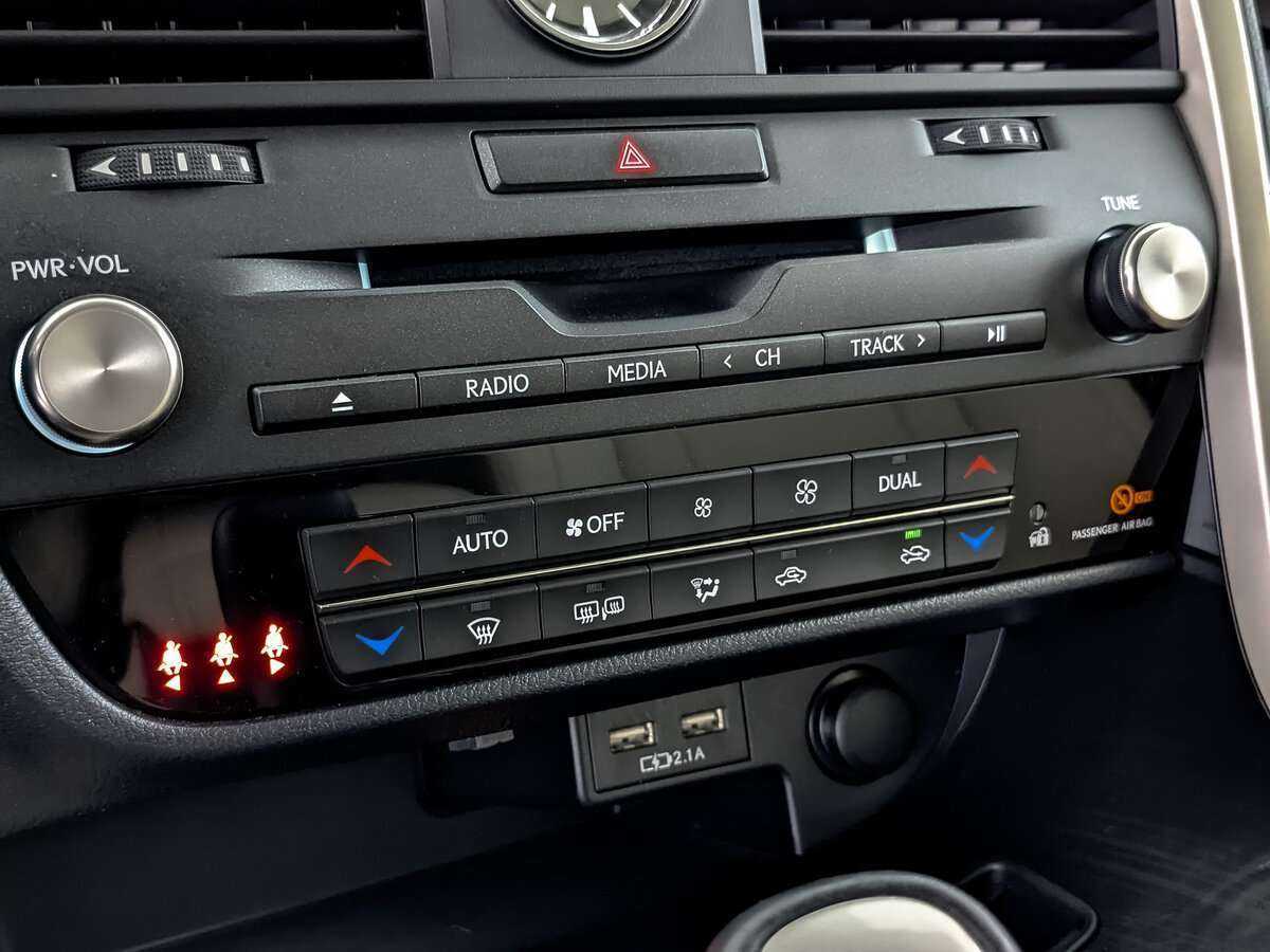 Купить Lexus RX 300, 2021, 100 967 км, фото №17