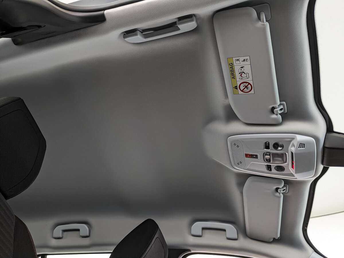 Купить Peugeot 2008, 2021, 21 780 км, фото №19