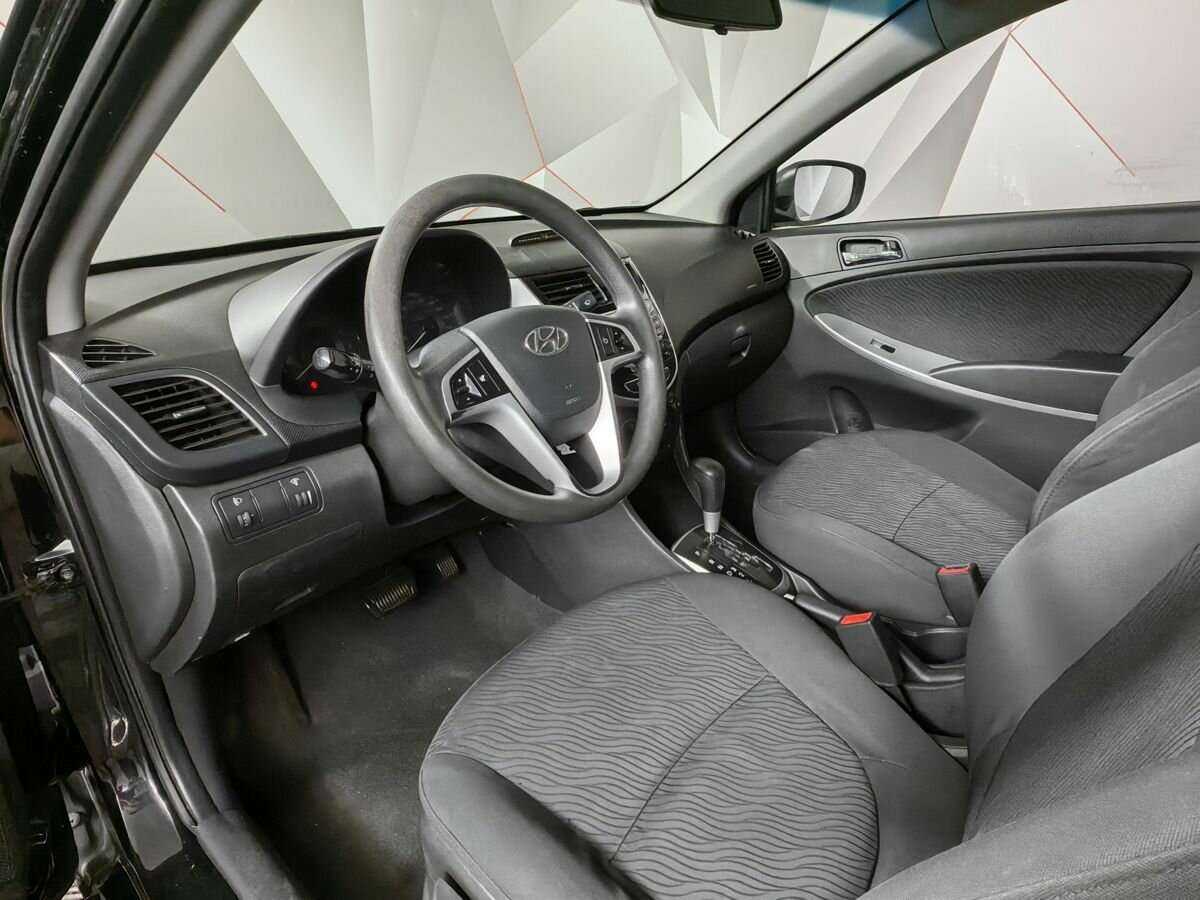 Купить Hyundai Solaris, 2011, 225 830 км, фото №14