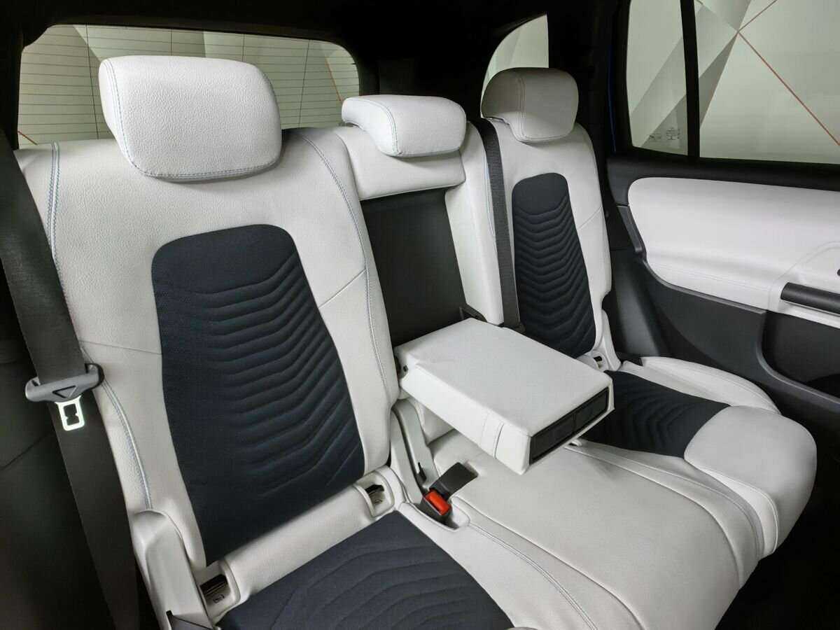 Купить Mercedes-Benz GLB 200 d, 2021, 46 832 км, фото №13