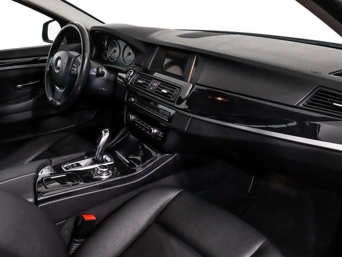 Купить BMW 5 серии 520i, 2015, 144 380 км, фото №12
