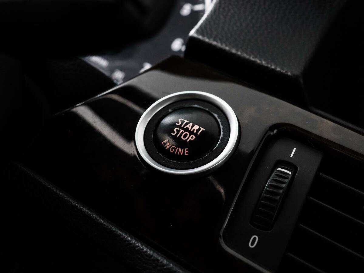 Купить BMW 3 серии 320i, 2011, 161 162 км, фото №11