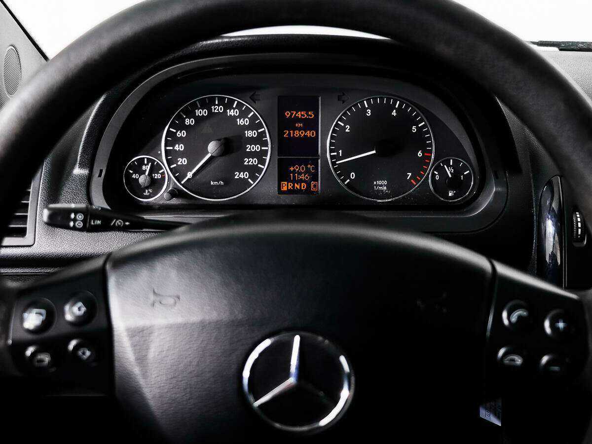 Купить Mercedes-Benz A-Класс 180, 2010, 218 940 км, фото №15