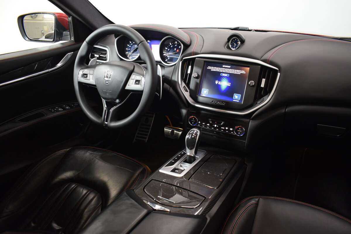 Купить Maserati Ghibli S Q4, 2015, 155 000 км, фото №9