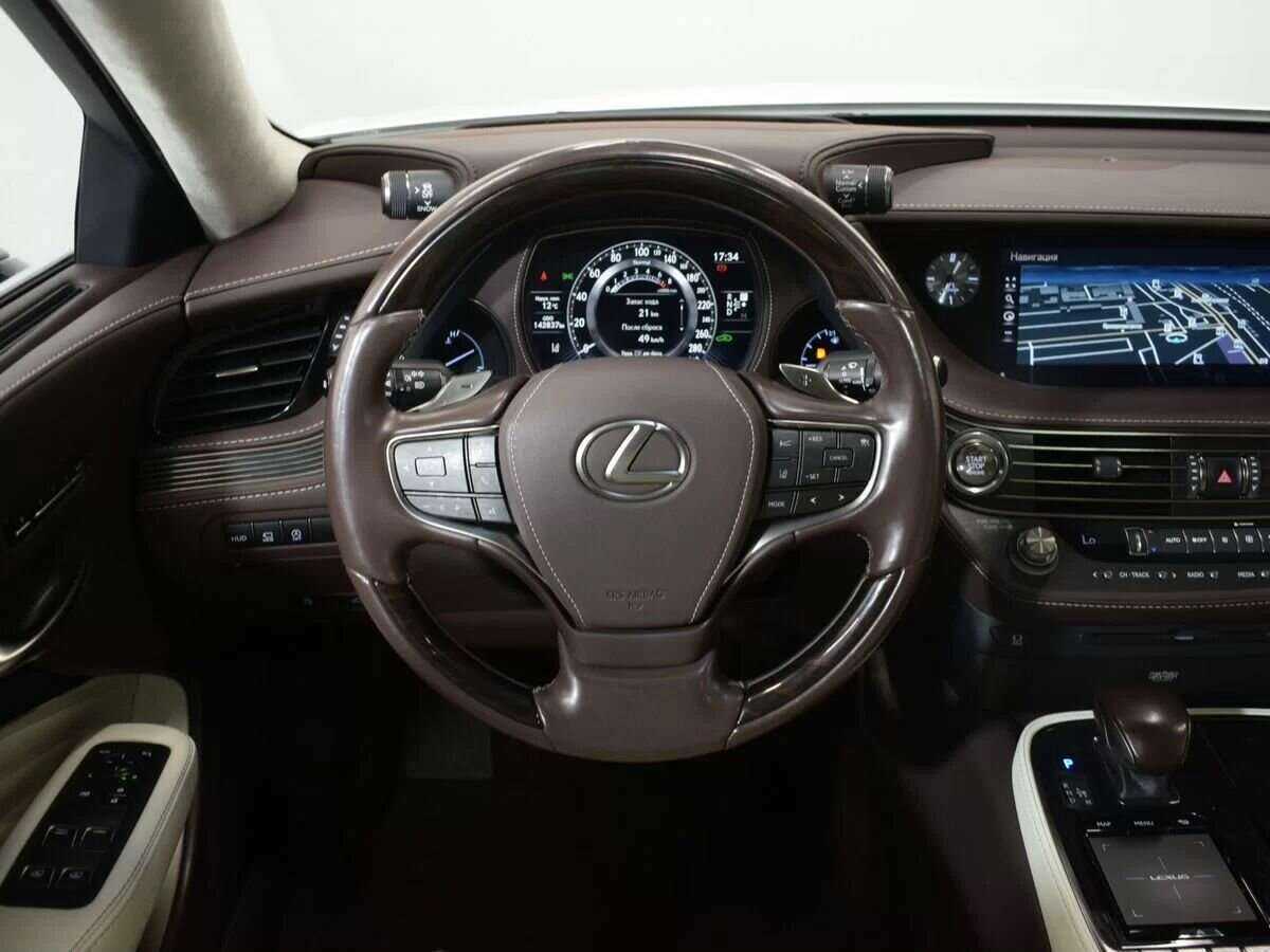 Купить Lexus LS 500, 2018, 143 000 км, фото №10
