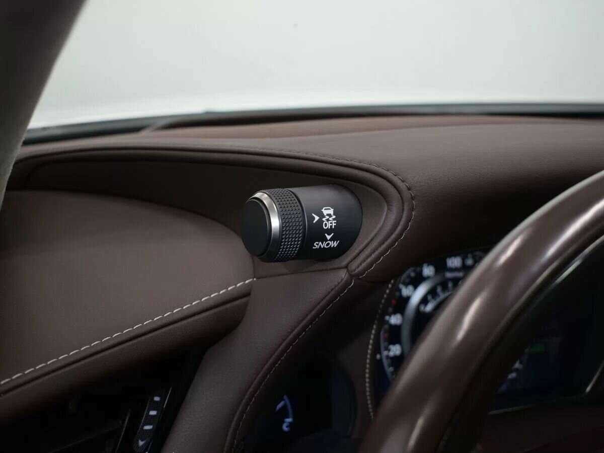 Купить Lexus LS 500, 2018, 143 000 км, фото №13