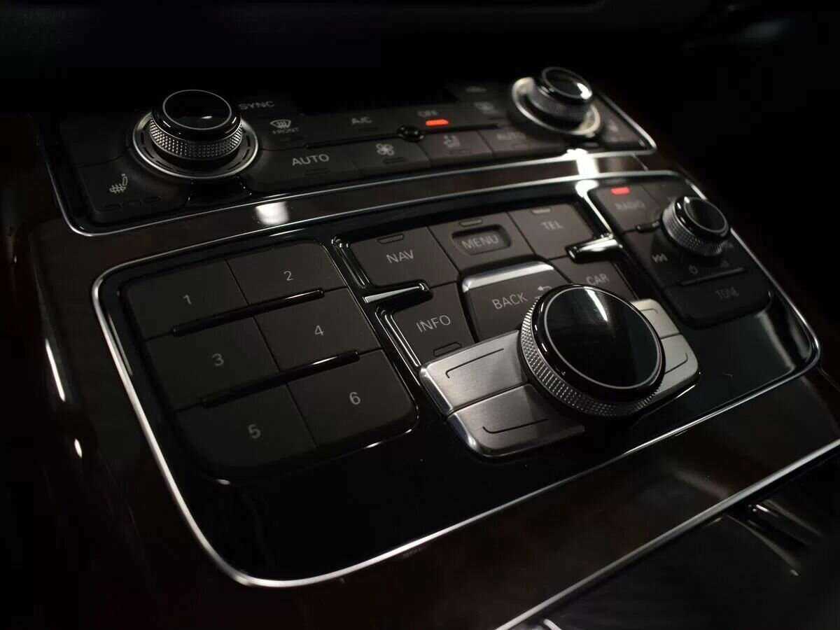 Купить Audi A8 Long, 2015, 94 000 км, фото №20