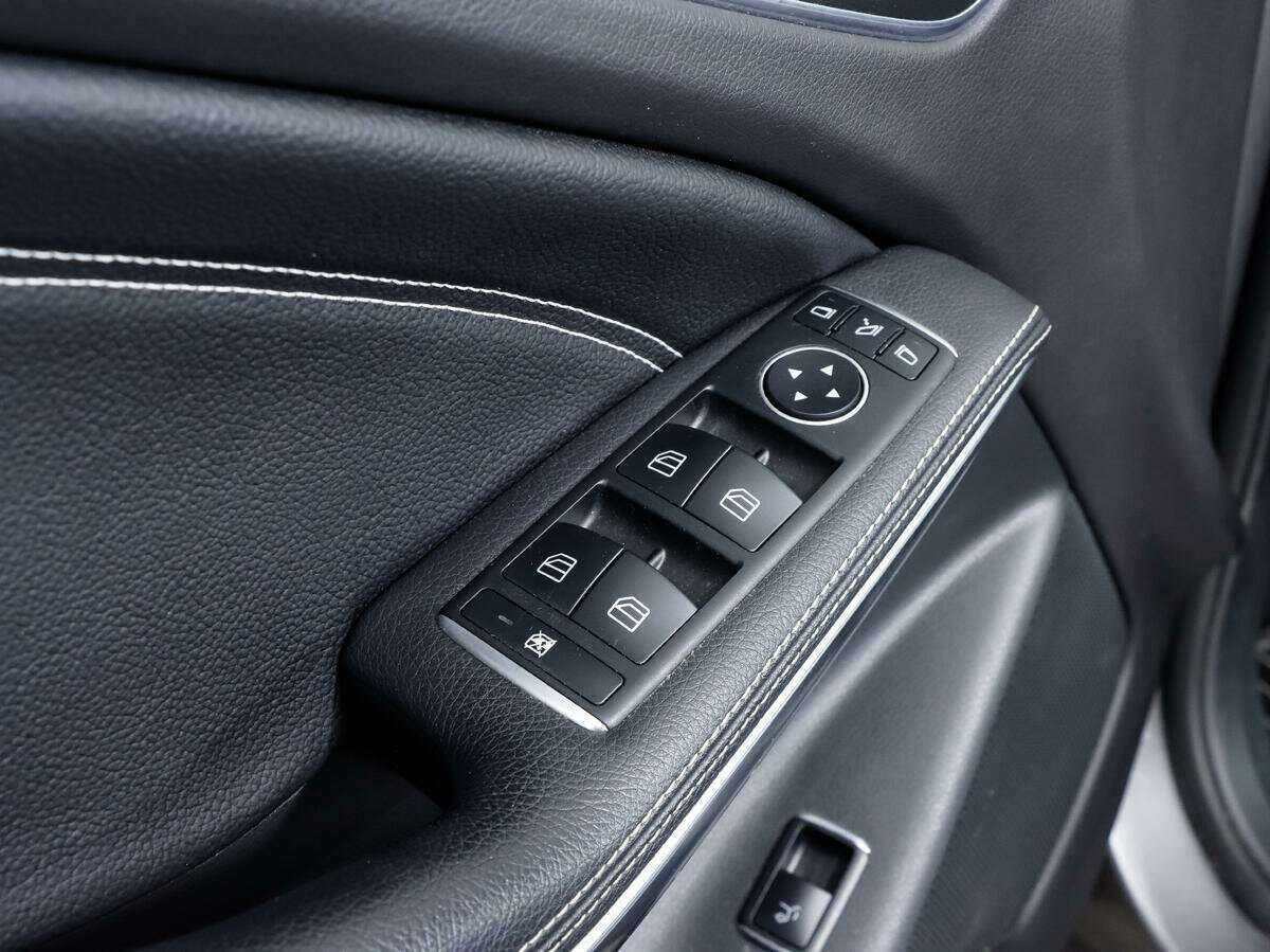 Купить Mercedes-Benz GLA 250, 2017, 73 444 км, фото №10