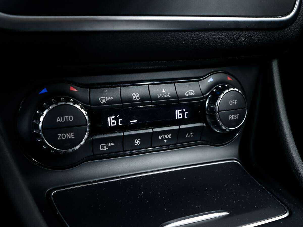 Купить Mercedes-Benz GLA 250, 2017, 73 444 км, фото №13