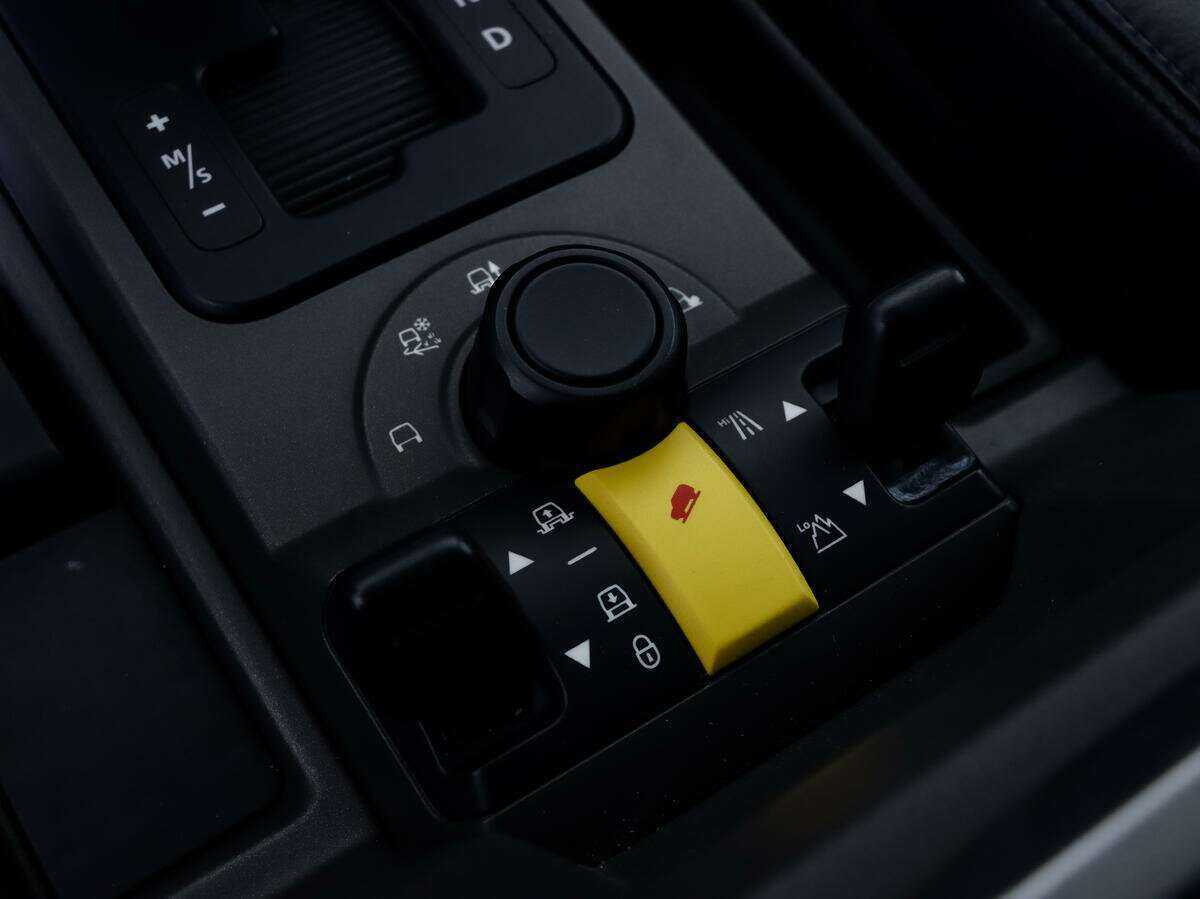 Купить Land Rover Discovery, 2006, 311 955 км, фото №11