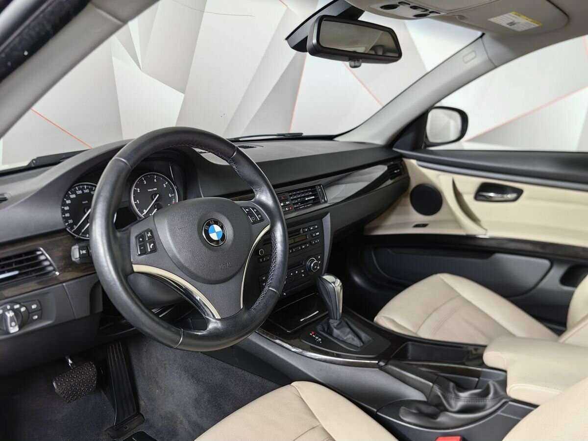 Купить BMW 3 серии 320i, 2012, 84 685 км, фото №17