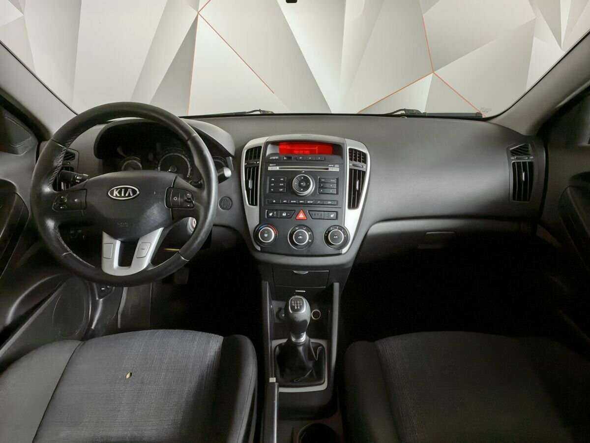 Купить Kia Ceed, 2010, 194 778 км, фото №10