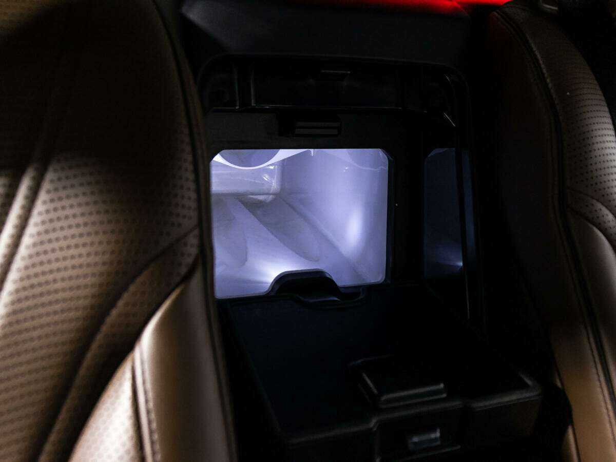 Купить Mercedes-Benz S-Класс AMG 63 AMG Long, 2015, 122 524 км, фото №19