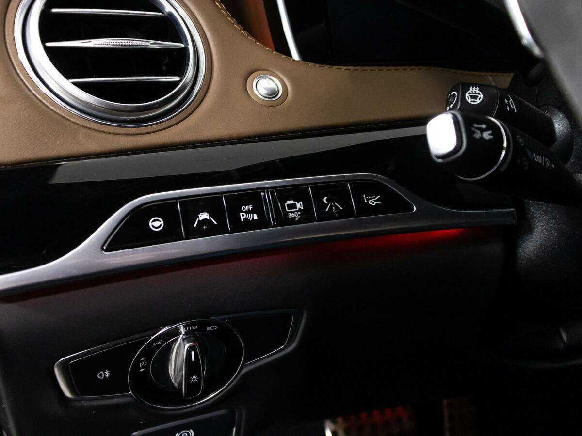Купить Mercedes-Benz S-Класс AMG 63 AMG Long, 2015, 122 524 км, фото №32