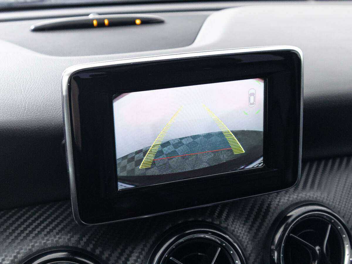 Купить Mercedes-Benz GLA 250, 2014, 148 313 км, фото №16