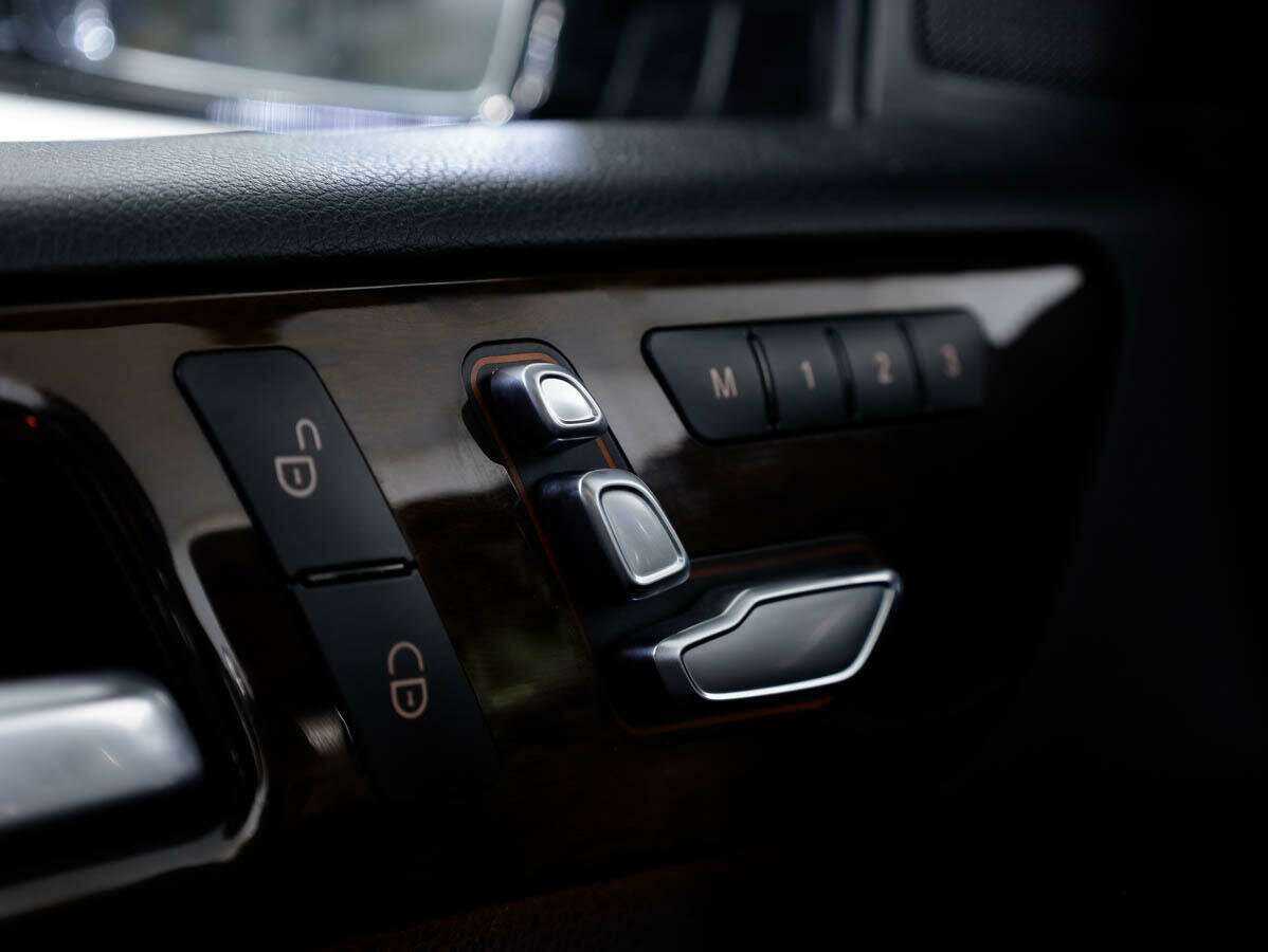 Купить Mercedes-Benz GLS 350 d, 2016, 54 805 км, фото №24