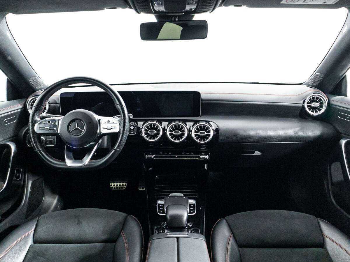 Купить Mercedes-Benz CLA 200, 2019, 58 956 км, фото №13