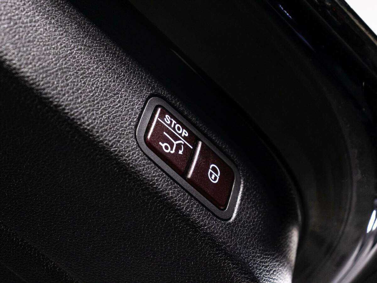 Купить Mercedes-Benz GLS 400, 2017, 92 379 км, фото №15