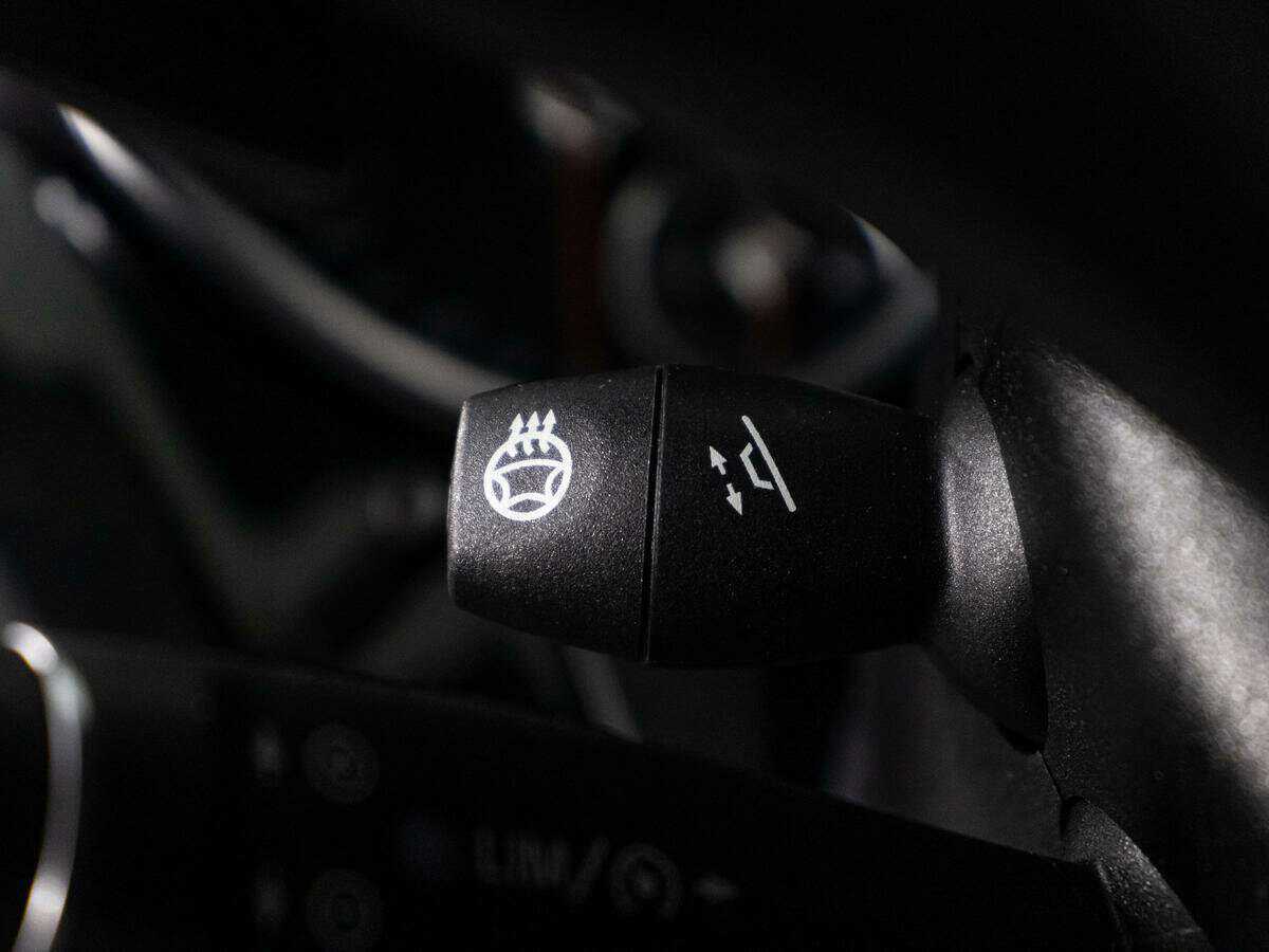 Купить Mercedes-Benz GLS 350 d, 2017, 108 738 км, фото №16