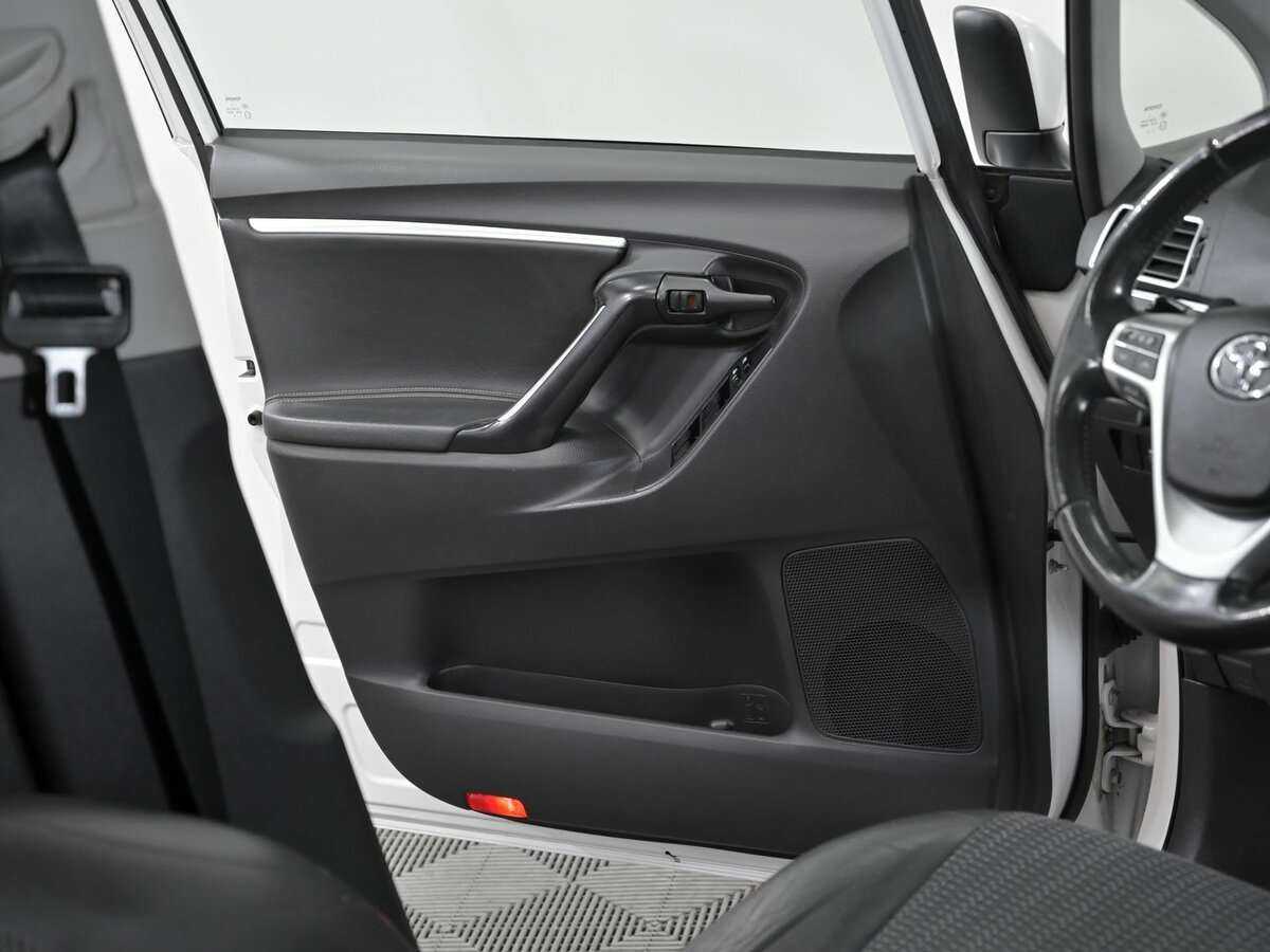 Купить Toyota Verso, 2015, 112 000 км, фото №9