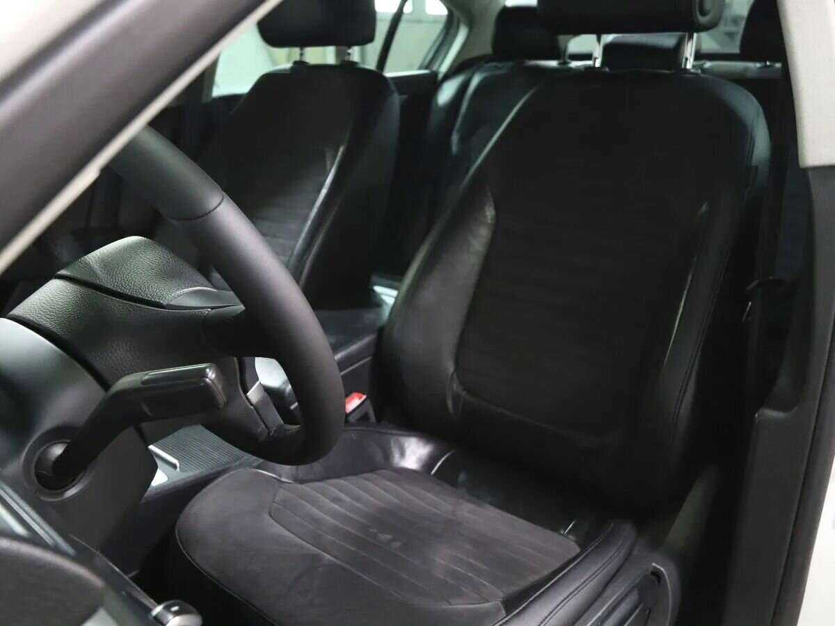 Купить Volkswagen Passat, 2011, 229 000 км, фото №7