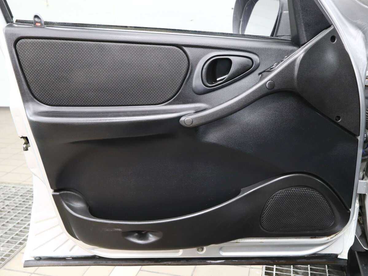 Купить Chevrolet Niva, 2011, 140 000 км, фото №5