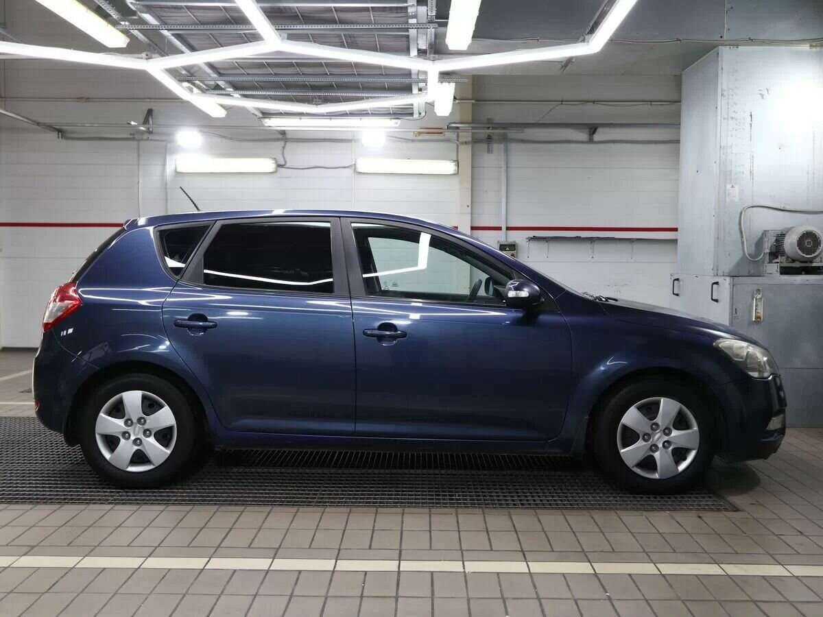 Купить Kia Ceed, 2010, 210 910 км, фото №11
