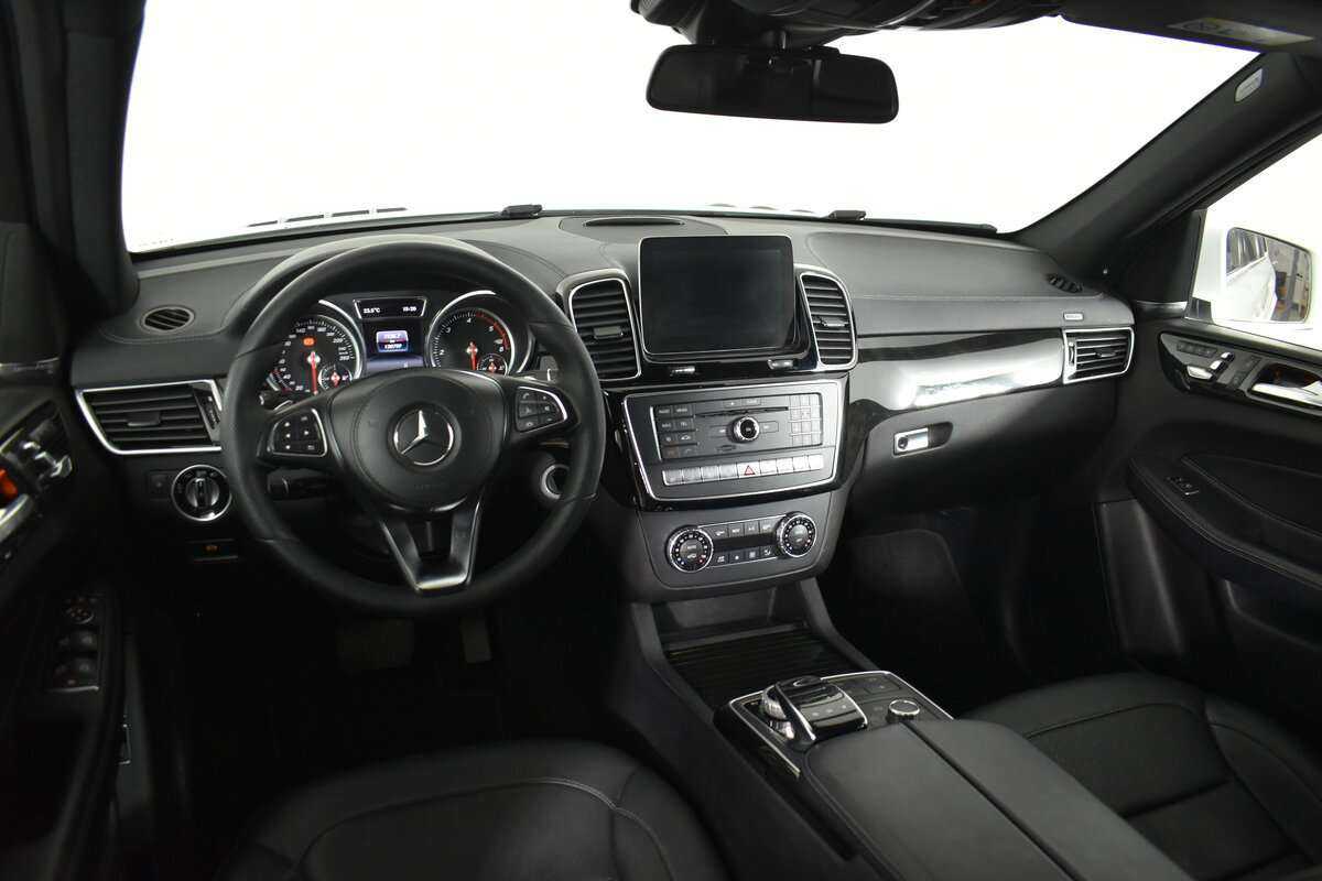 Купить Mercedes-Benz GLS 350 d, 2016, 130 000 км, фото №8