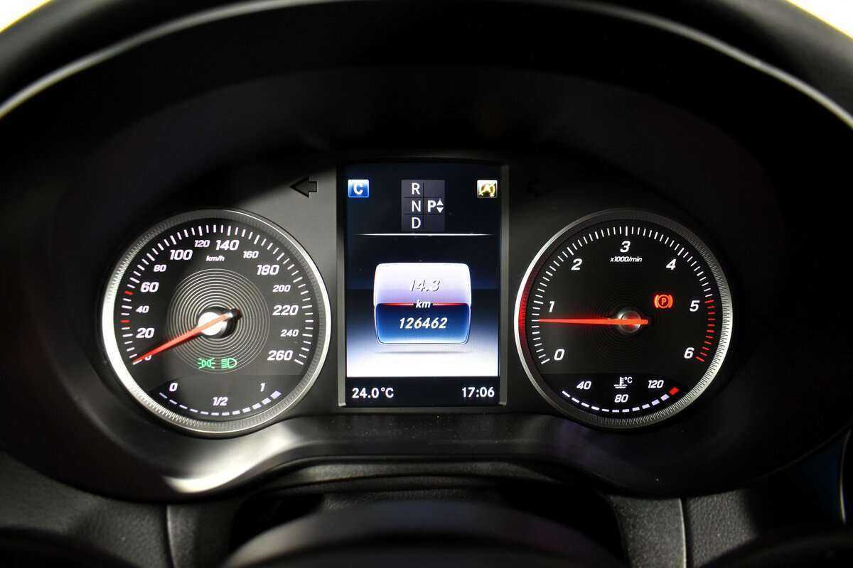 Купить Mercedes-Benz GLC 250 d, 2015, 126 000 км, фото №6